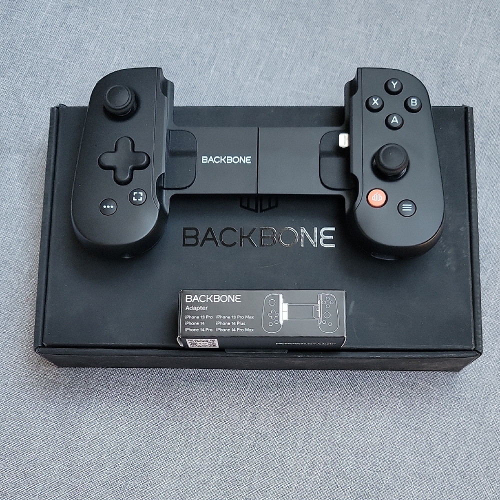 Black Mobile Gaming Controller with Analog Sticks
